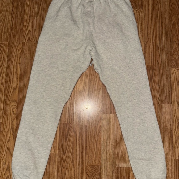 Fear of God Essentials Grey Sweatpants - Picture 5 of 5